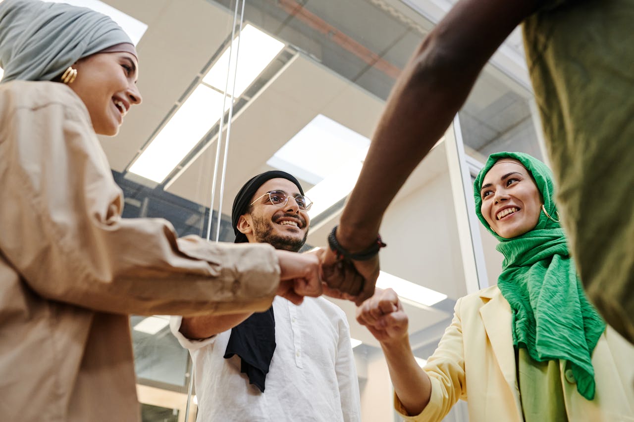 Smiling volunteers working together